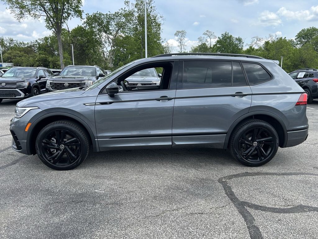 Used 2024 Volkswagen Tiguan 2.0T SE R-Line Black SUV