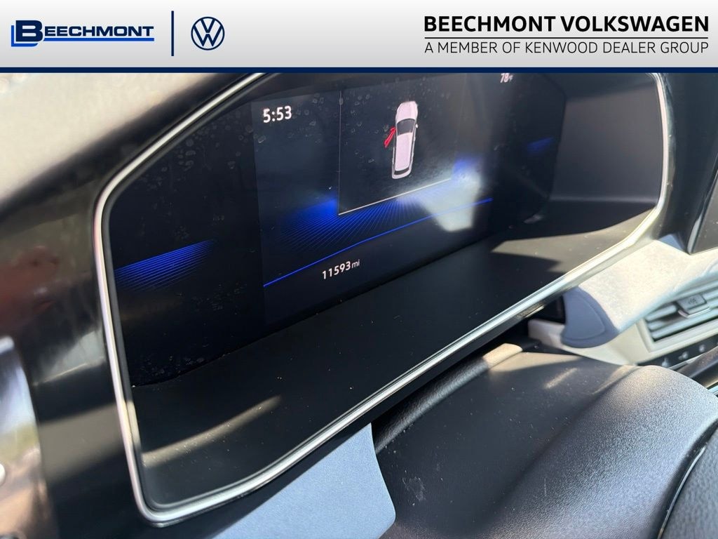 Used 2025 Volkswagen Jetta 1.5T SE Sedan