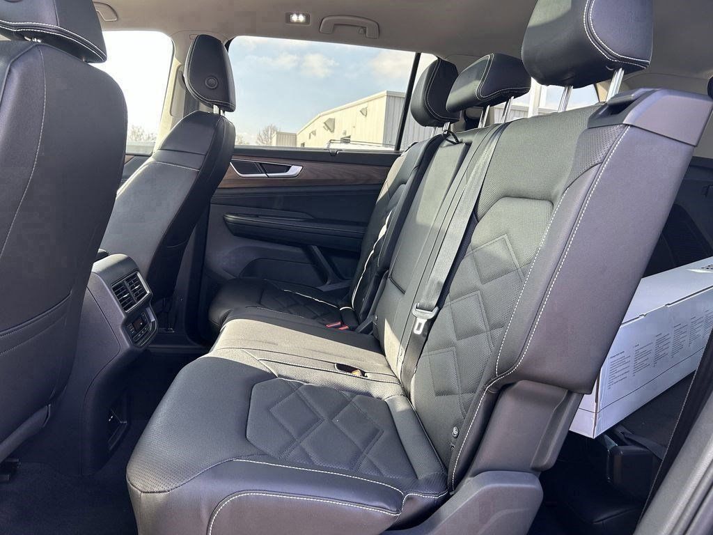 2026 Volkswagen Atlas SE w/Tech - Photo 25