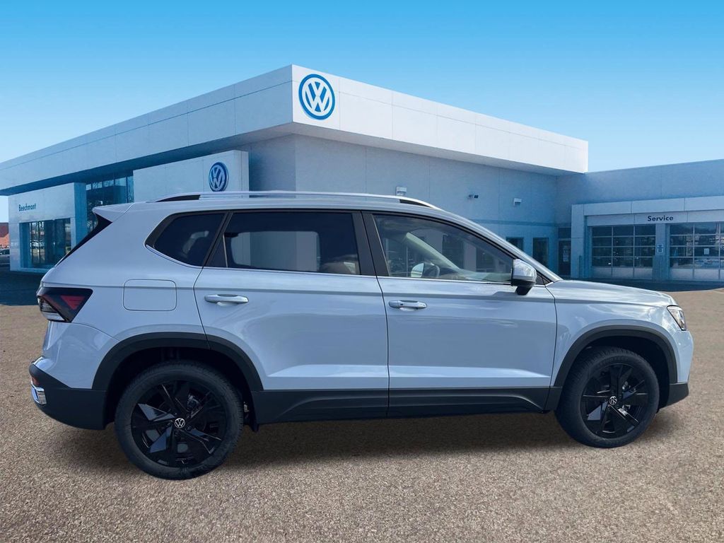 2026 Volkswagen Taos SE - Photo 8