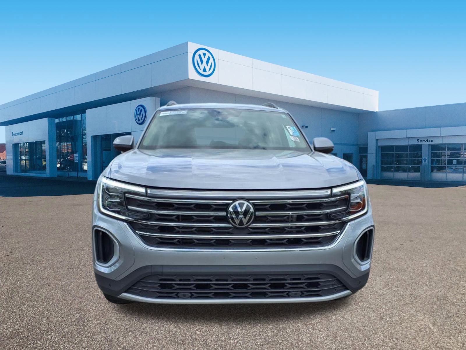 2024 Volkswagen Atlas SE Technology photo 2