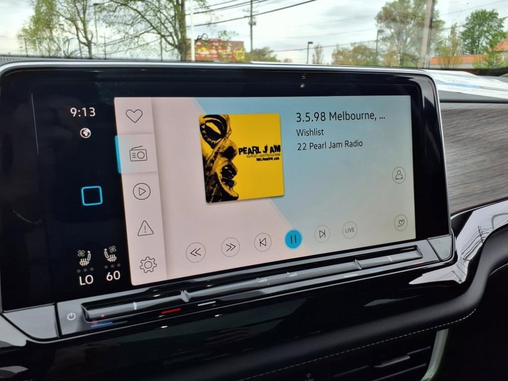 2025 Volkswagen Atlas SEL - Photo 17