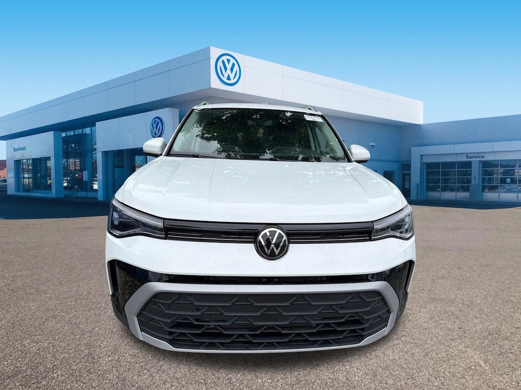 Used 2025 Volkswagen Taos 1.5T SE SUV