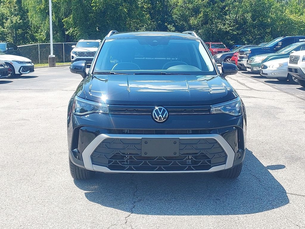 Certified 2025 Volkswagen Taos 1.5T SE SUV
