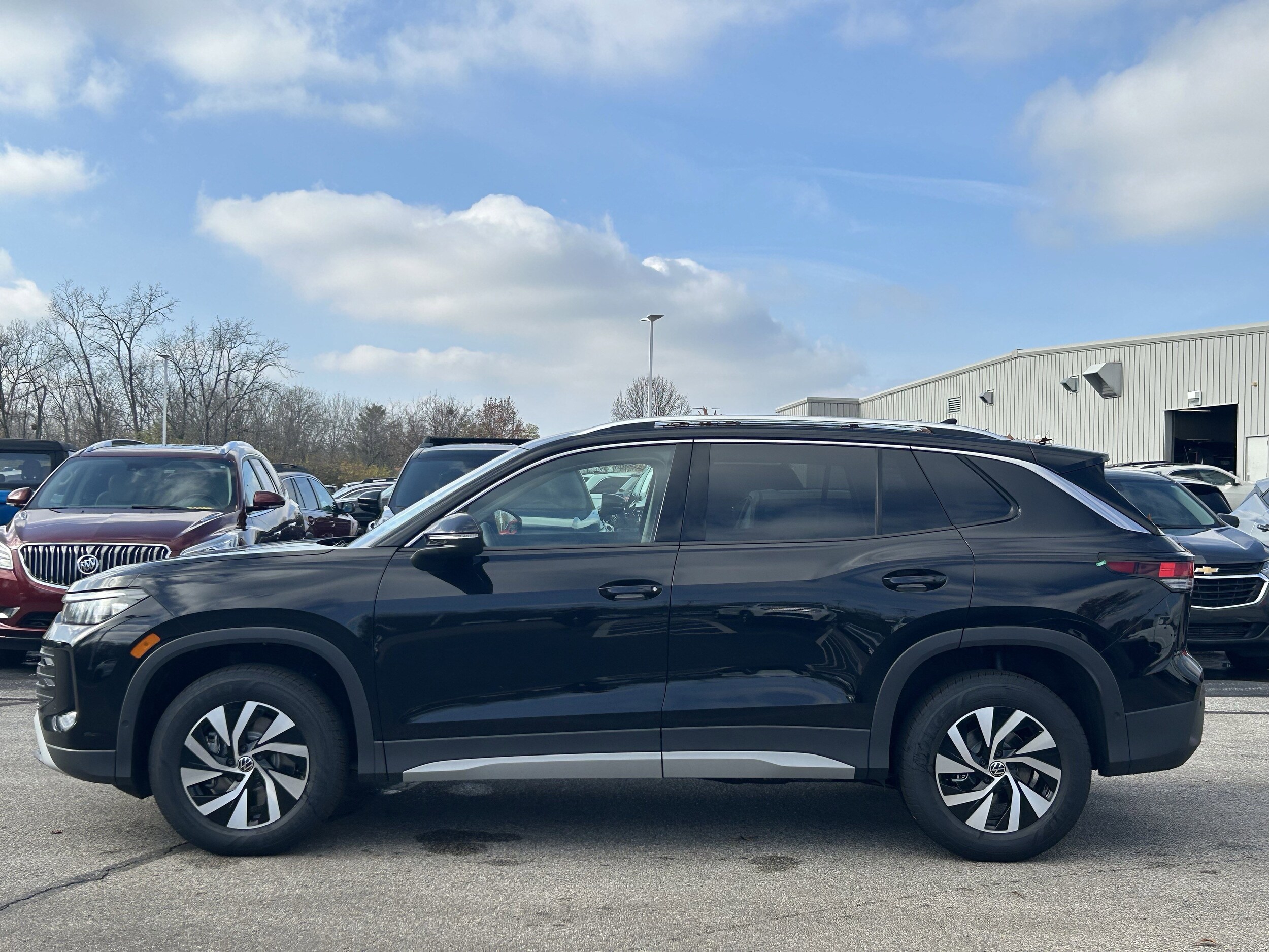 2026 Volkswagen Tiguan S photo 3