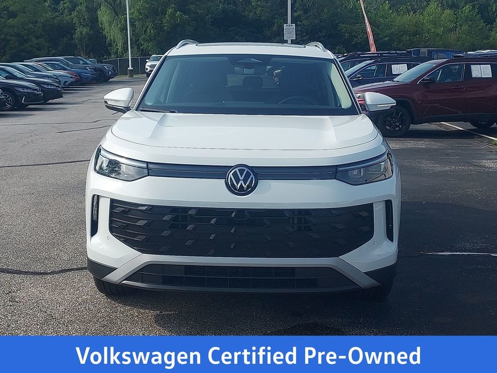 Certified 2025 Volkswagen Tiguan 2.0T SE SUV