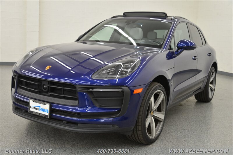 2023 Porsche Macan T photo 2