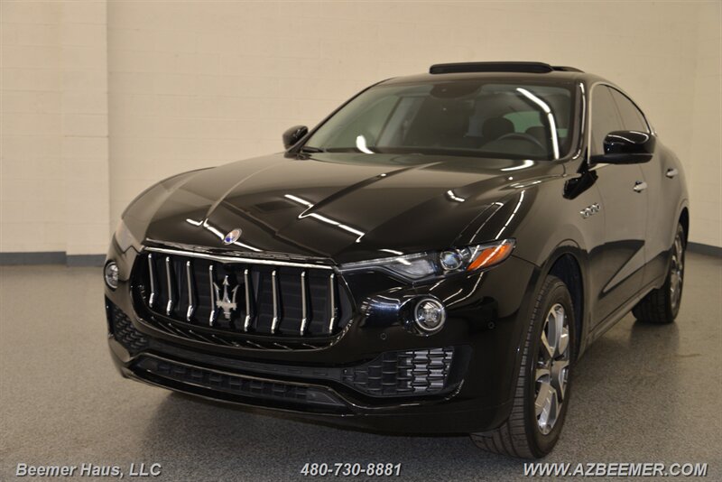 2021 Maserati Levante photo 2