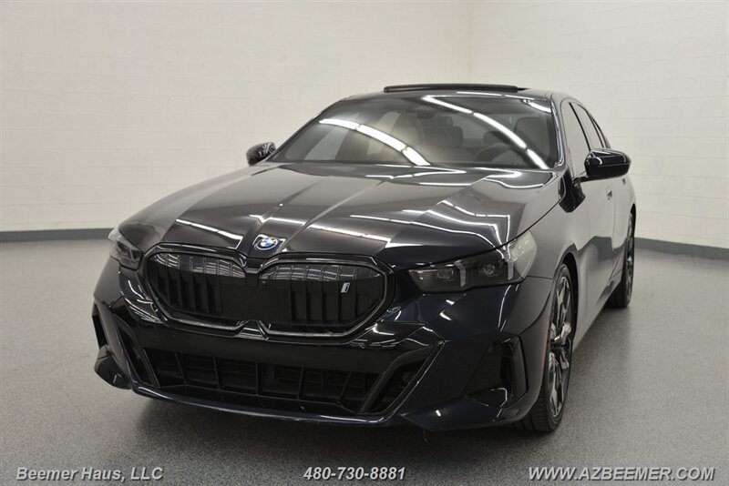 2024 BMW i5 eDrive40's photo