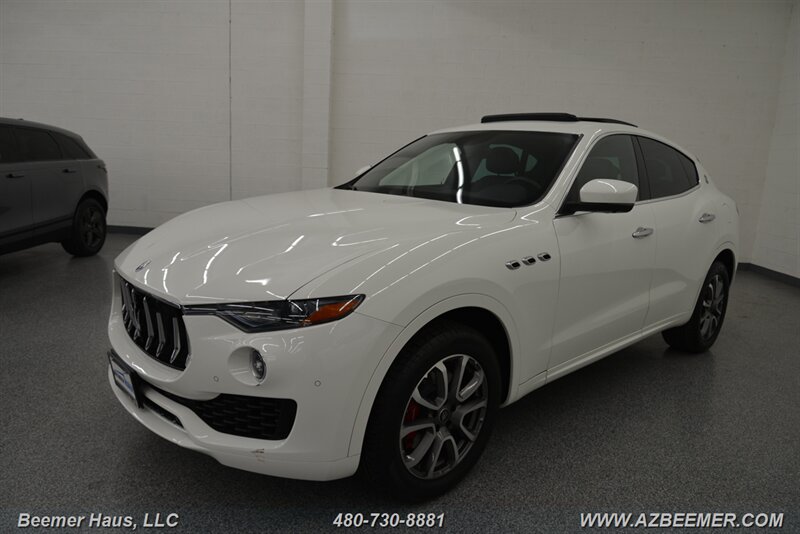 2021 Maserati Levante photo 2