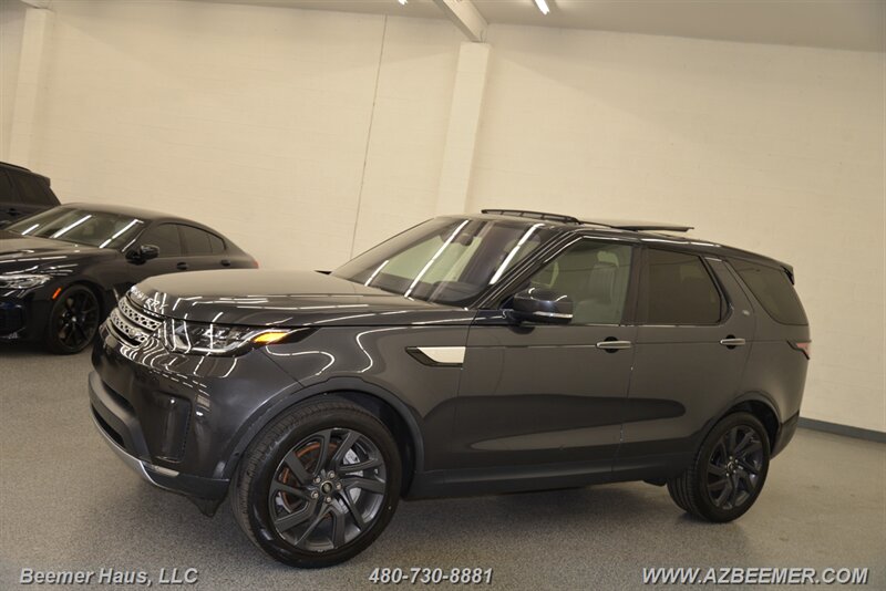 2020 Land Rover Discovery HSE Luxury photo 3