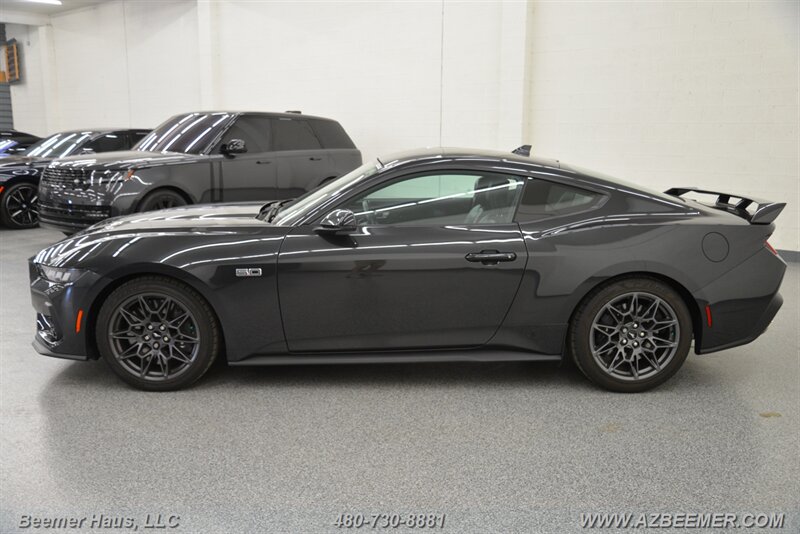 2024 Ford Mustang GT photo 3