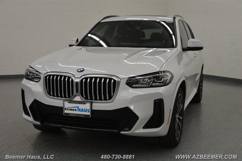 2022 BMW X3 30i's photo