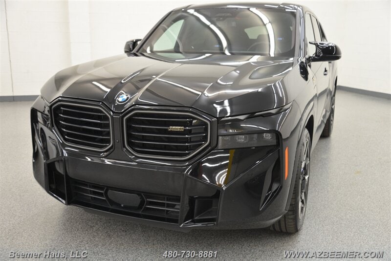 2023 BMW XM Base
