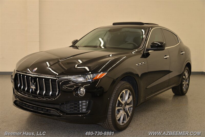 2021 Maserati Levante photo 3