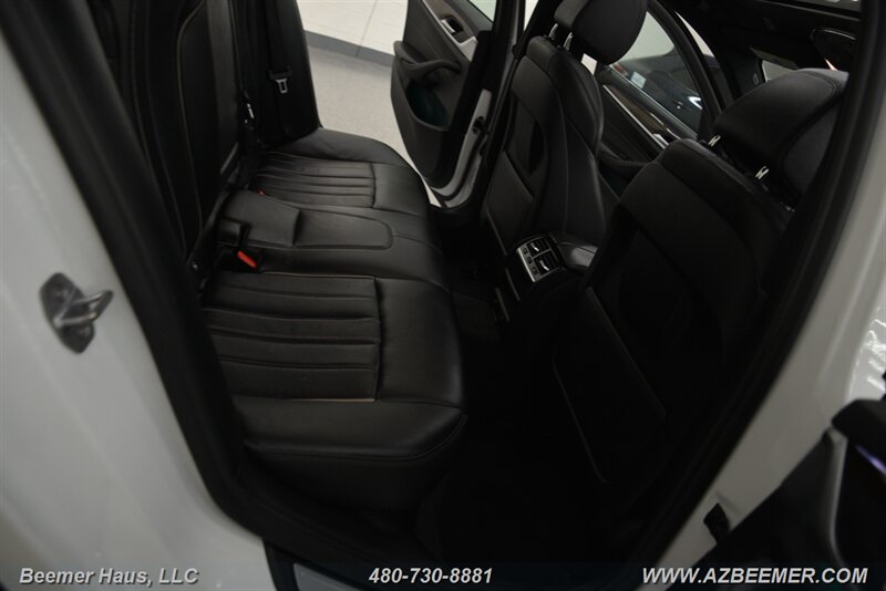 2018 BMW 5 Series 530e - Photo 28