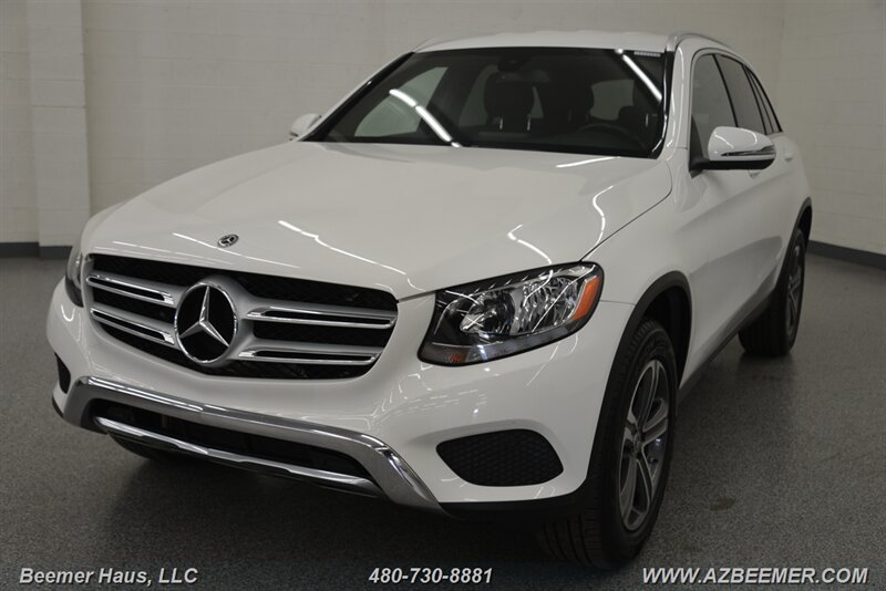 2019 Mercedes Benz GLC 300 photo 2