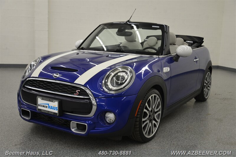 2019 Mini Cooper Convertible S photo 2