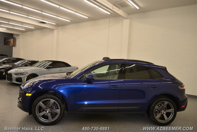 2023 Porsche Macan T photo 4