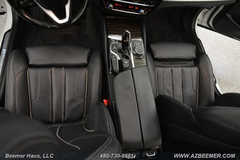 2018 BMW 5 Series 530e - Photo 23