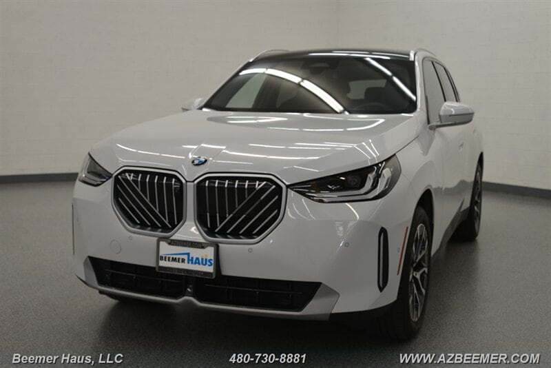 2025 BMW X3 30 XDRIVE's photo