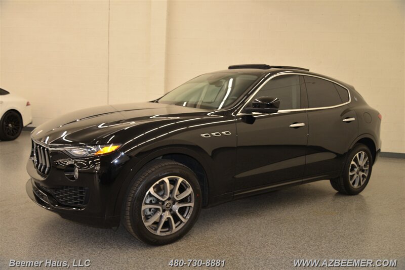 2021 Maserati Levante photo 4