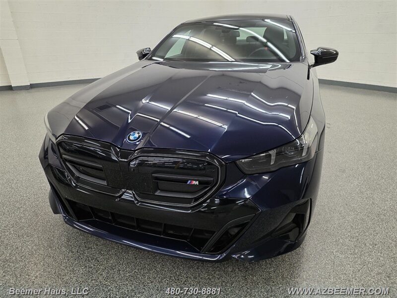 2024 BMW i5