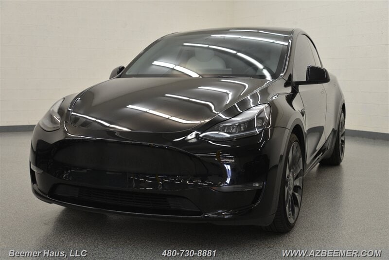2022 Tesla Model Y Performance Dual Motor All-Wheel Drive's photo