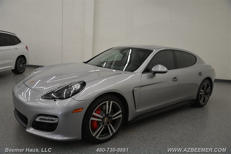 2013 Porsche Panamera GTS photo 3