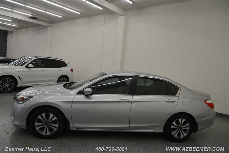 2013 Honda Accord LX photo 4