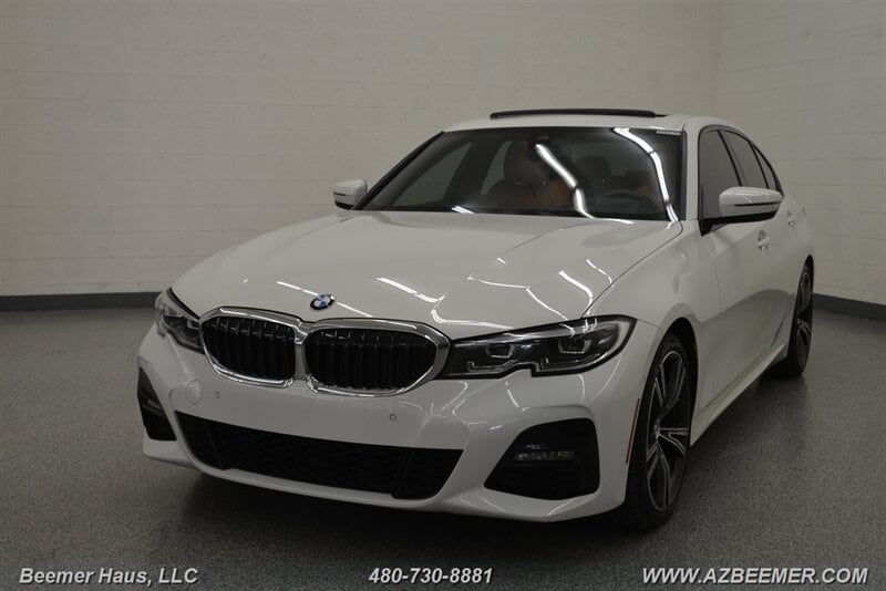 2021 BMW 3 Series 330i Sedan's photo