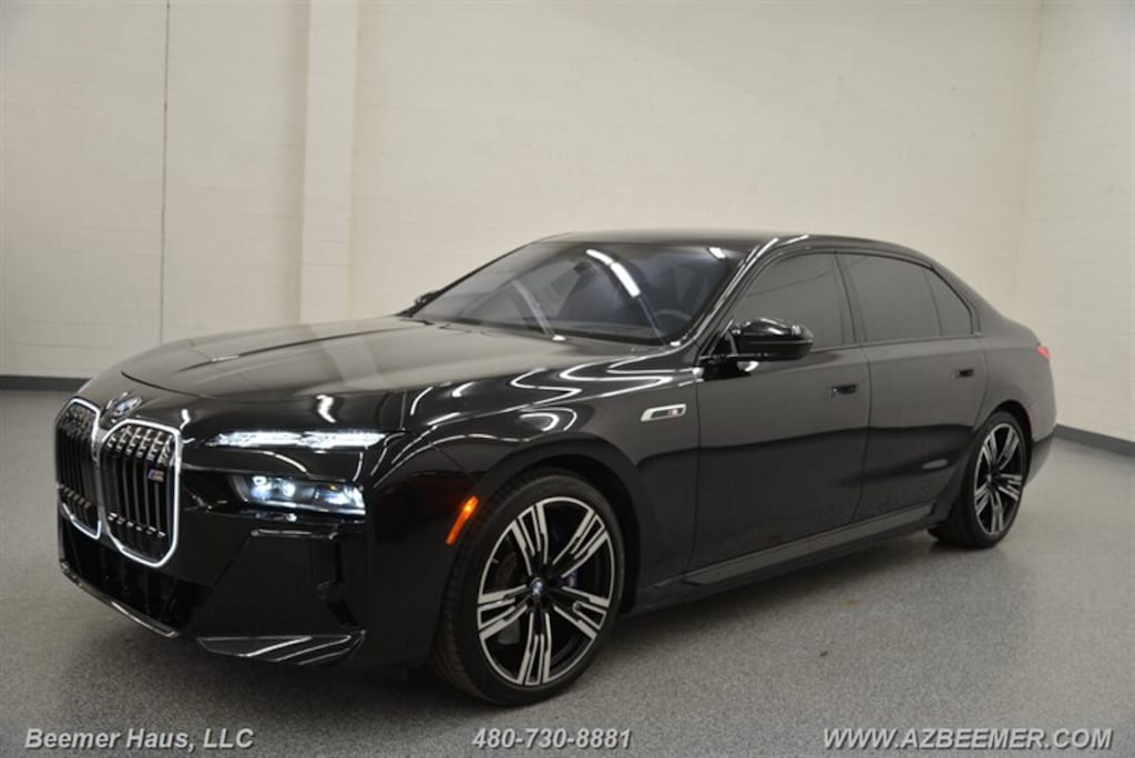 Used 2024 BMW i7 M70 Sedan