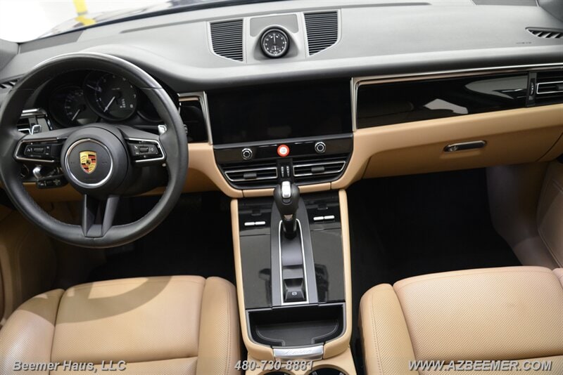 2023 Porsche Macan Base - Photo 24