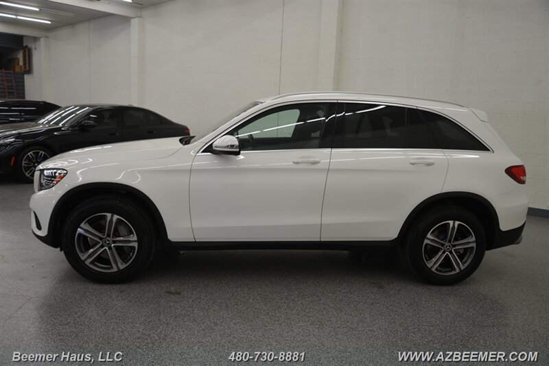 2019 Mercedes Benz GLC 300 photo 4