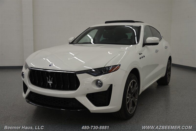 2022 Maserati Levante Modena photo 2