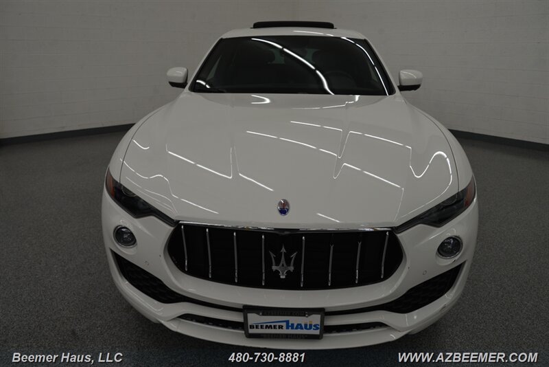 2021 Maserati Levante photo 4