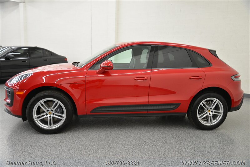 2022 Porsche Macan photo 4