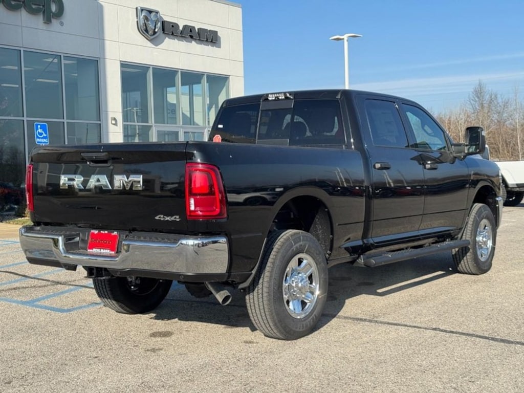 New 2026 Ram 2500 TRADESMAN CREW CAB 4X4 6'4 BOX Pickup