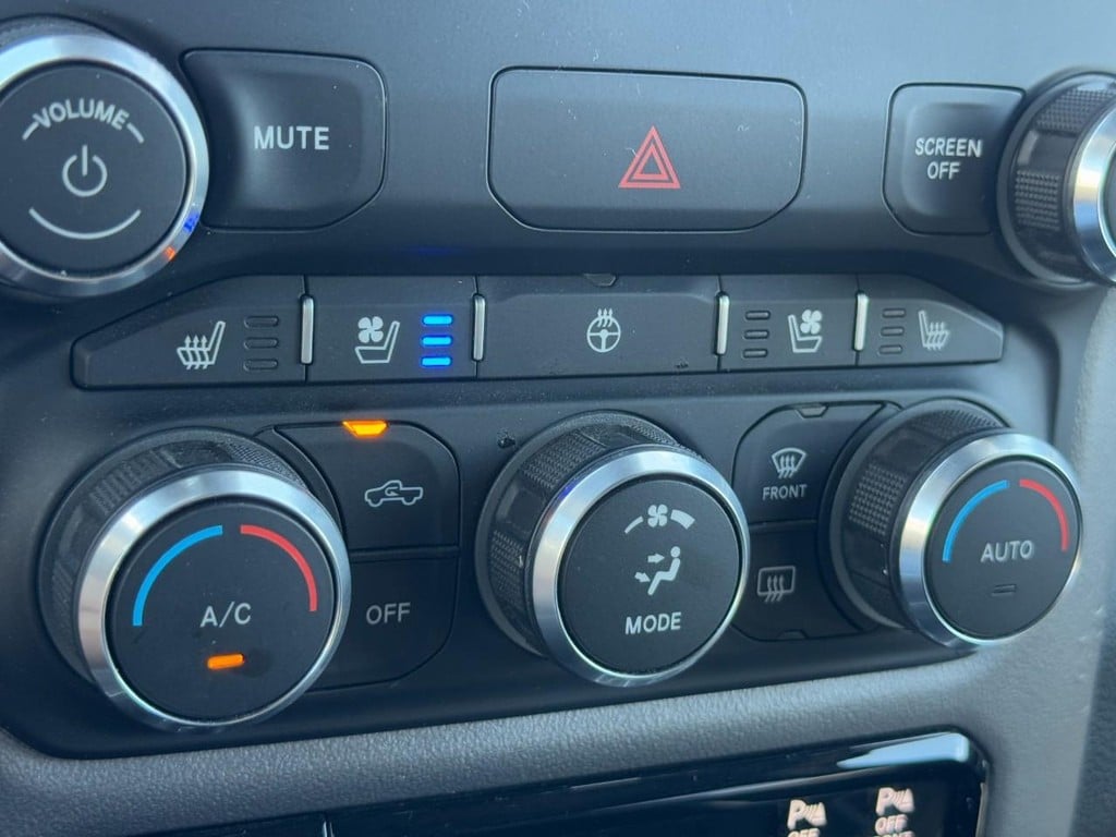 2022 RAM Ram 1500 Pickup Laramie - Photo 24
