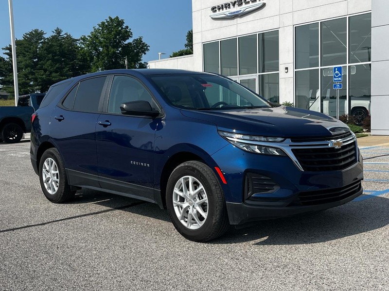 Used 2023 Chevrolet Equinox LS with VIN 3GNAXHEG0PL168519 for sale in Troy, MO