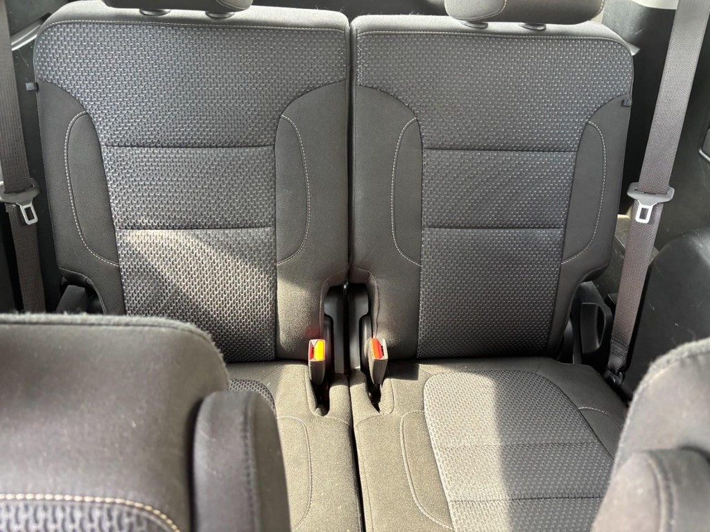 2023 GMC Acadia SLE - Photo 14