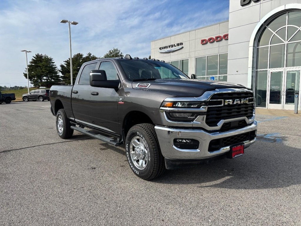 New 2026 Ram 2500 TRADESMAN CREW CAB 4X4 6'4 BOX Pickup