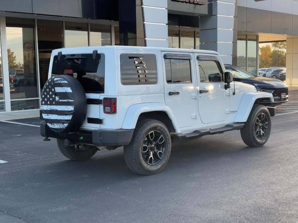Used 2017 Jeep Wrangler JK Unlimited Sahara 4x4 SUV