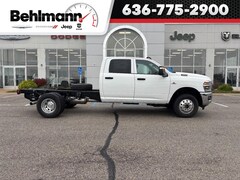 2026 Ram 3500 Chassis Cab TRADESMAN CREW   4X4 60' CA Pickup
