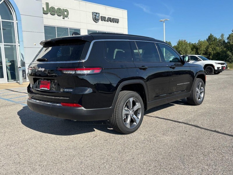 2025 Jeep Grand Cherokee Limited photo 3