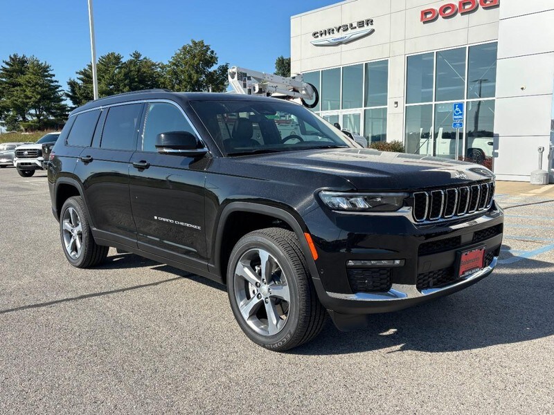 2025 Jeep Grand Cherokee Limited photo 2