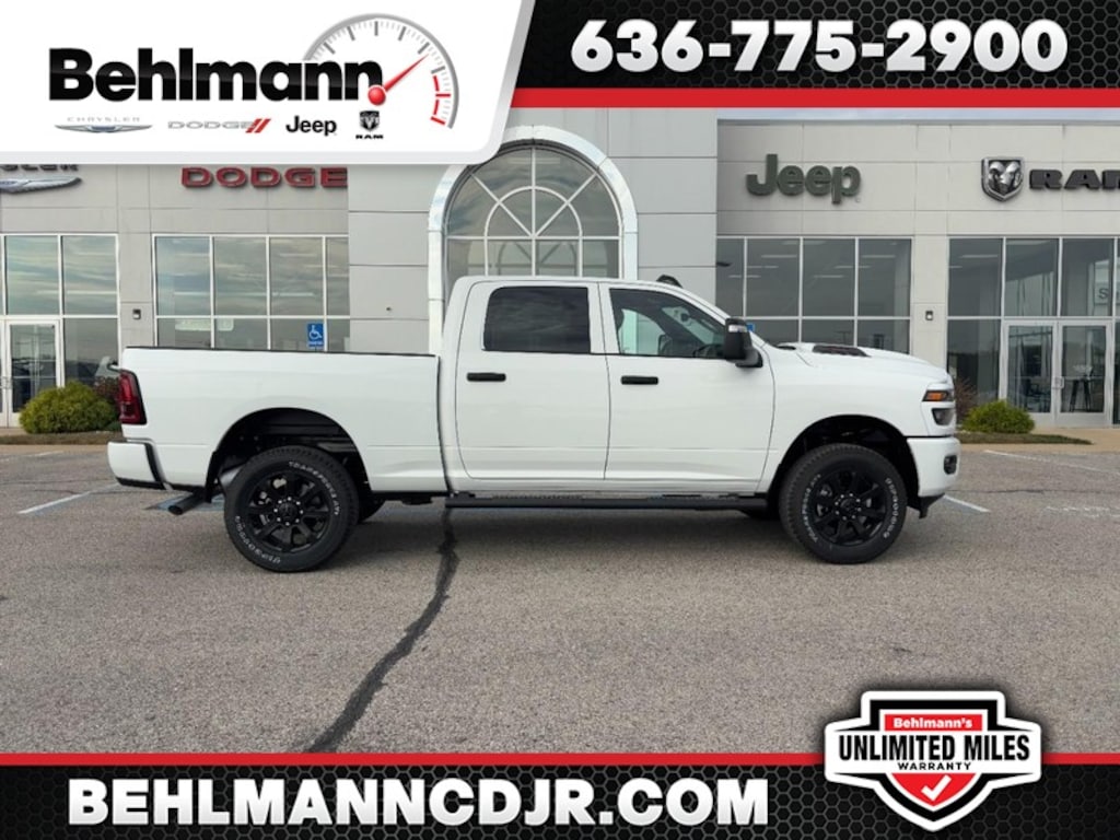 New 2026 Ram 2500 BLACK EXPRESS CREW CAB 4X4 6'4 BOX Pickup