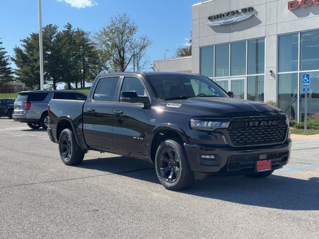 New 2026 Ram 1500 BIG HORN CREW CAB 4X4 5'7 BOX Pickup