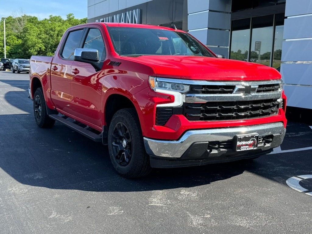 Used 2024 Chevrolet Silverado 1500 LT w/1LT Truck Crew Cab