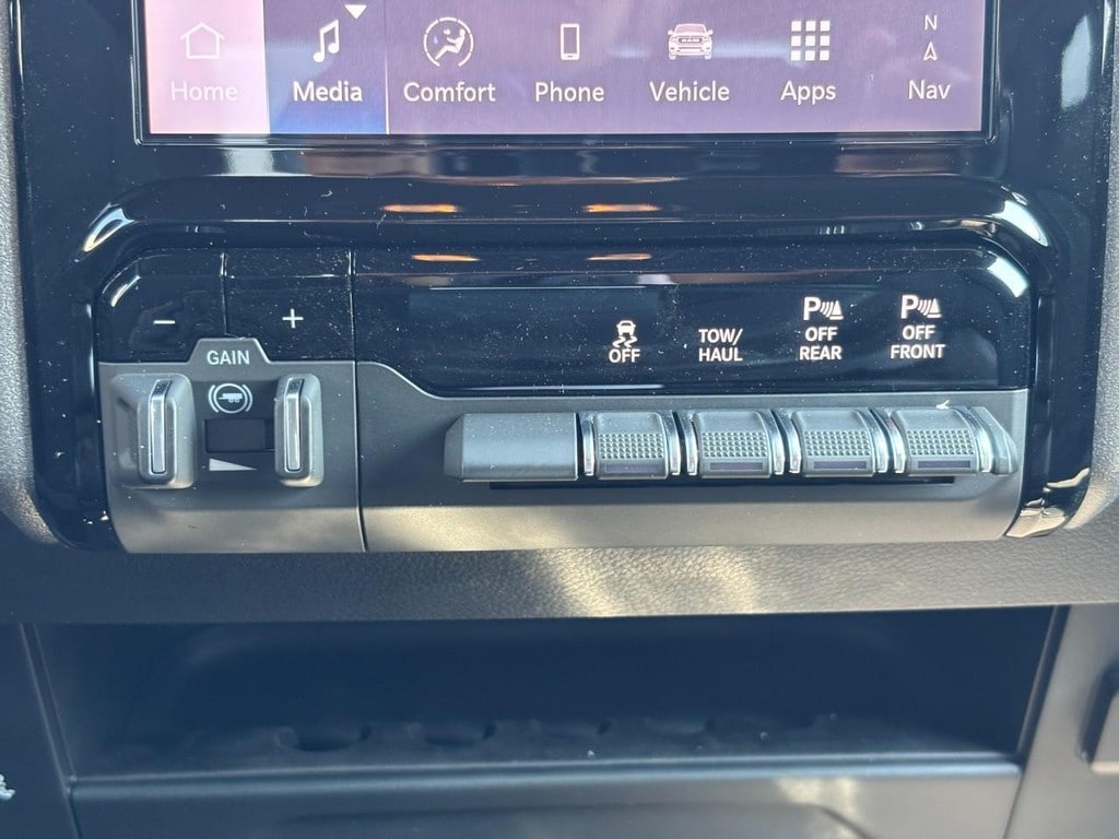 2026 RAM 2500 Tradesman - Photo 13